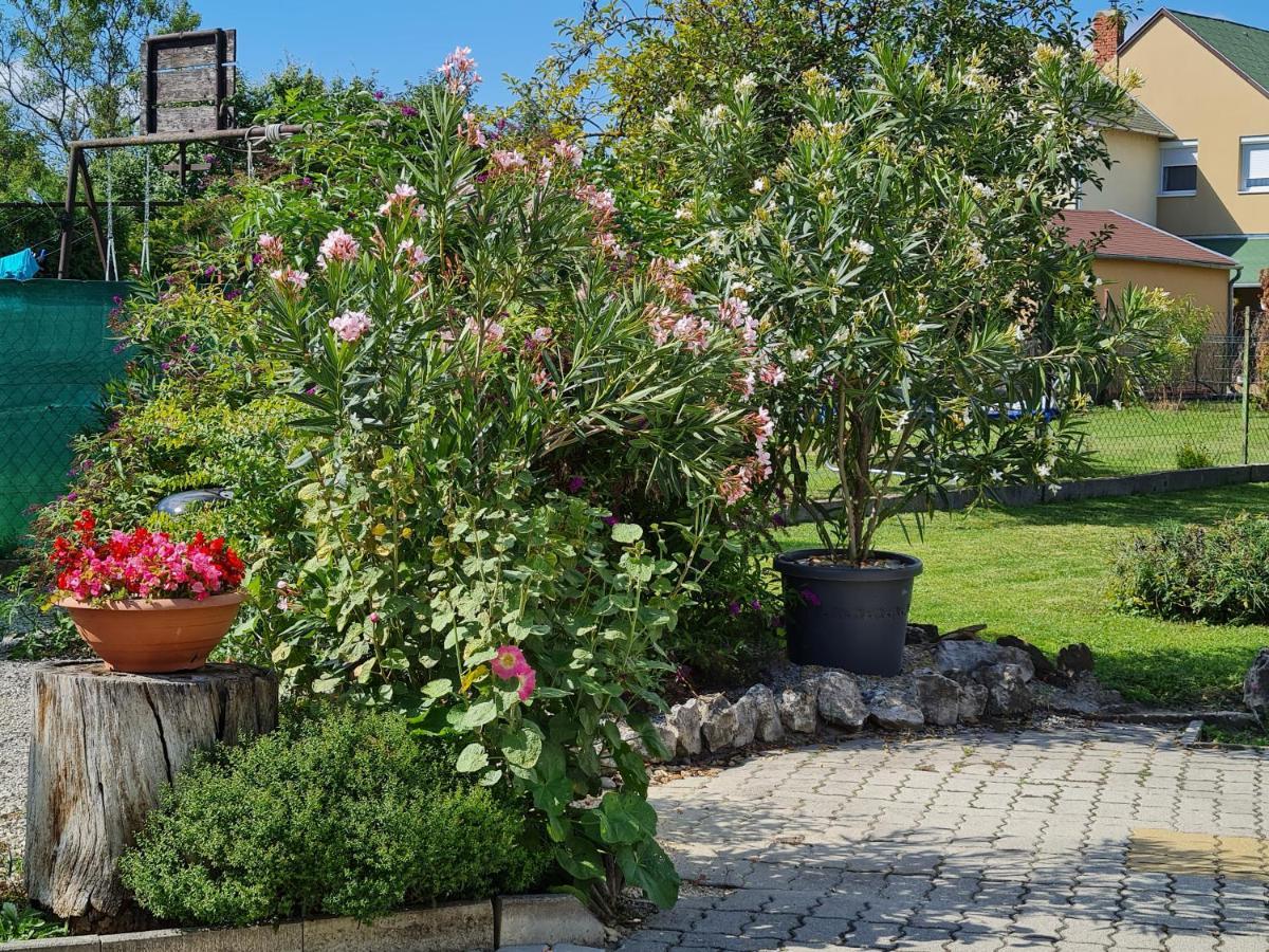 Ginger House Apartment Keszthely Esterno foto